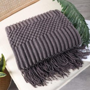 Throw Blanket Scandinavian Cocooning with Fringes